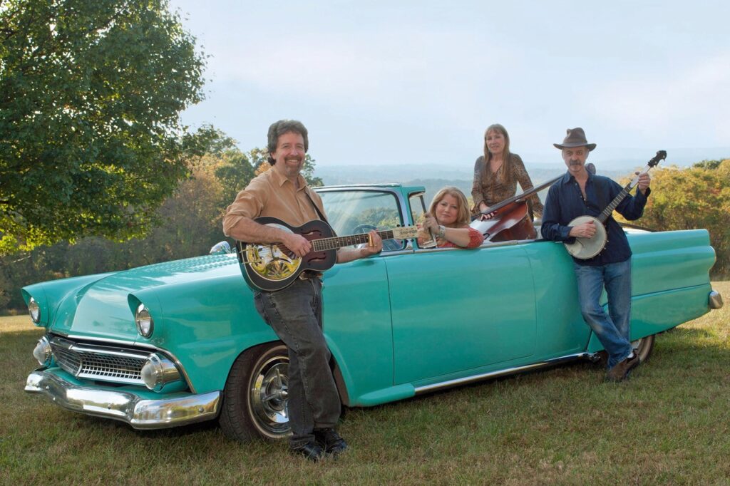 اینڈریو میک نائٹ اور بیونڈ بارڈرز