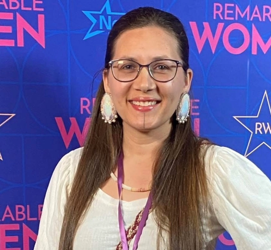 ریوین کسٹالو کا سائز تبدیل کیا گیا